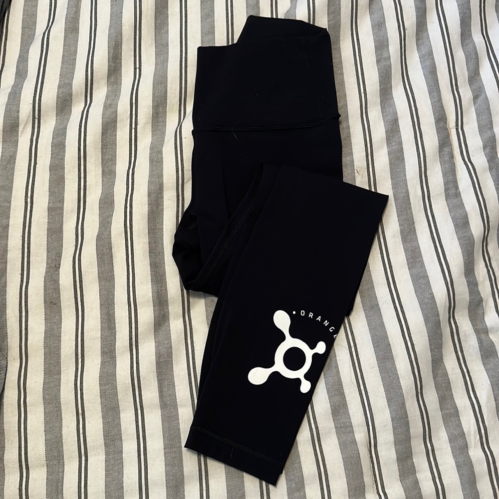 Lululemon x Orange Theory Align Leggings
